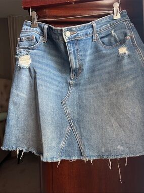 Old Navy Blue Denim Skirt with Contrast Stitching